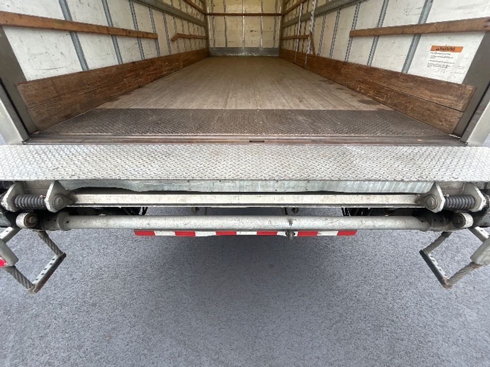 Medium Duty Box Truck-Light and Medium Duty Trucks-Freightliner-2020-M2-South Plainfield-NJ-147,192\n\t\tmiles-$ 61,750 - Image 10
