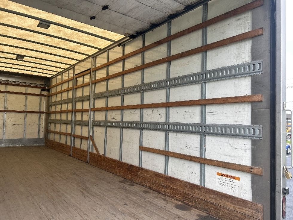 Medium Duty Box Truck-Light and Medium Duty Trucks-Freightliner-2020-M2-South Plainfield-NJ-147,192\n\t\tmiles-$ 61,750 - Image 12