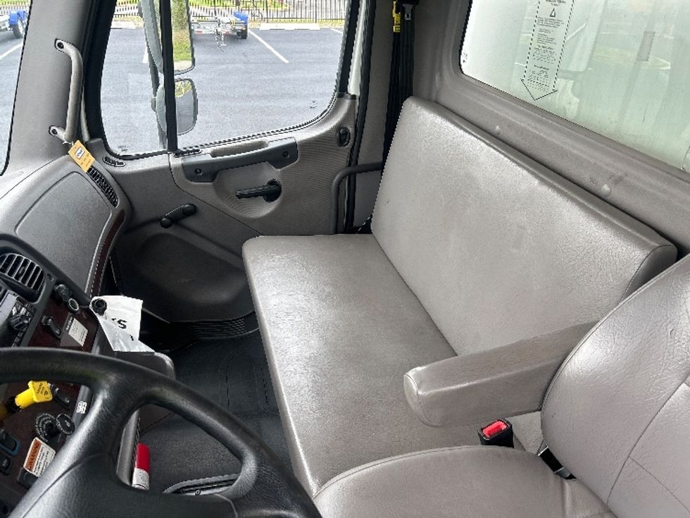 Medium Duty Box Truck-Light and Medium Duty Trucks-Freightliner-2020-M2-South Plainfield-NJ-147,192\n\t\tmiles-$ 61,750 - Image 19