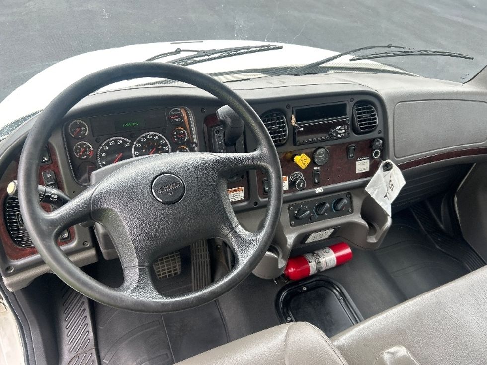 Medium Duty Box Truck-Light and Medium Duty Trucks-Freightliner-2020-M2-South Plainfield-NJ-147,192\n\t\tmiles-$ 61,750 - Image 18