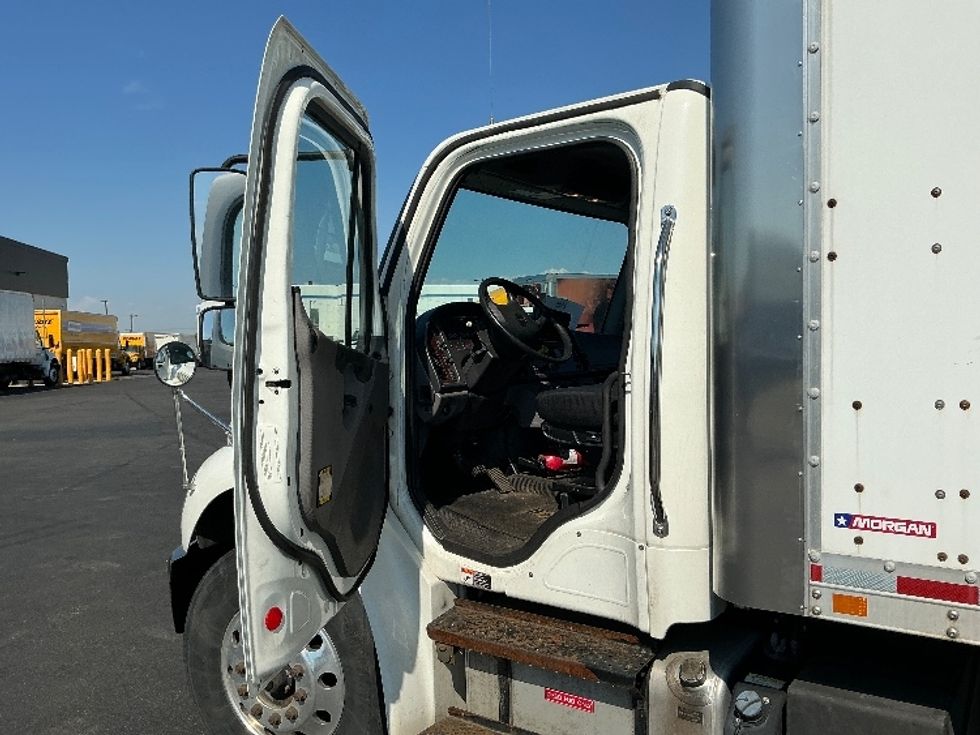 Medium Duty Box Truck-Light and Medium Duty Trucks-Freightliner-2020-M2-South Plainfield-NJ-82,285\n\t\tmiles-$ 71,250 - Image 16