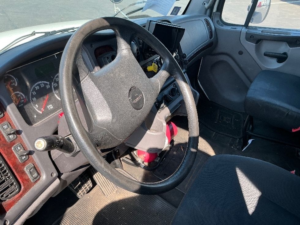 Medium Duty Box Truck-Light and Medium Duty Trucks-Freightliner-2020-M2-South Plainfield-NJ-82,285\n\t\tmiles-$ 71,250 - Image 17