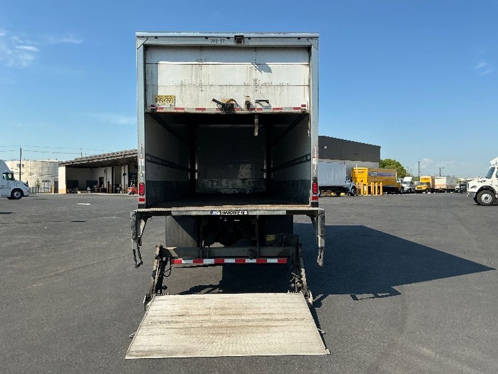 Medium Duty Box Truck-Light and Medium Duty Trucks-Freightliner-2020-M2-South Plainfield-NJ-82,285\n\t\tmiles-$ 71,250 - Image 9