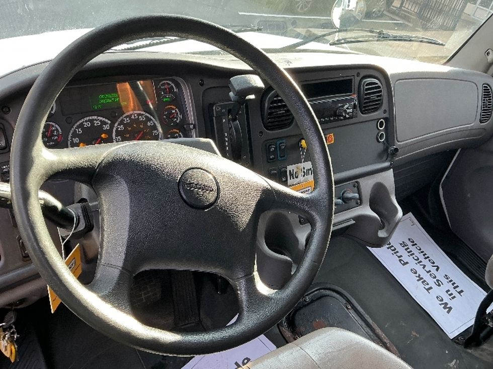 Medium Duty Box Truck-Light and Medium Duty Trucks-Freightliner-2020-M2-Spartanburg-SC-261,565\n\t\tmiles-$ 28,750 - Image 18