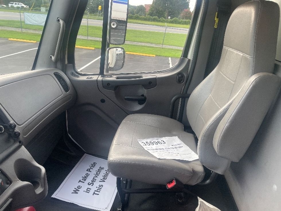 Medium Duty Box Truck-Light and Medium Duty Trucks-Freightliner-2020-M2-Spartanburg-SC-335,417\n\t\tmiles-$ 23,000 - Image 18
