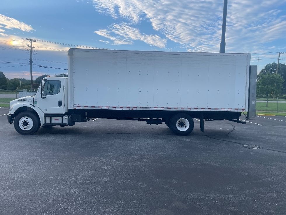 Medium Duty Box Truck-Light and Medium Duty Trucks-Freightliner-2020-M2-Spartanburg-SC-335,417\n\t\tmiles-$ 23,000 - Image 4