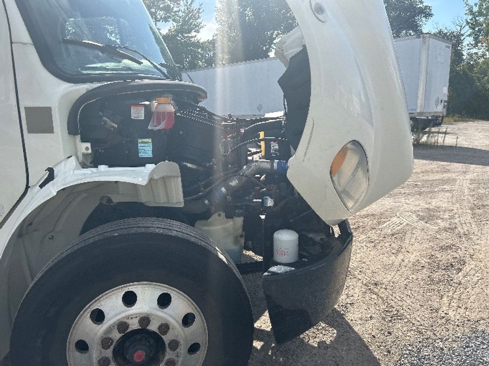 Medium Duty Box Truck-Light and Medium Duty Trucks-Freightliner-2020-M2-Springfield-MA-213,125\n\t\tmiles-$ 48,750 - Image 23