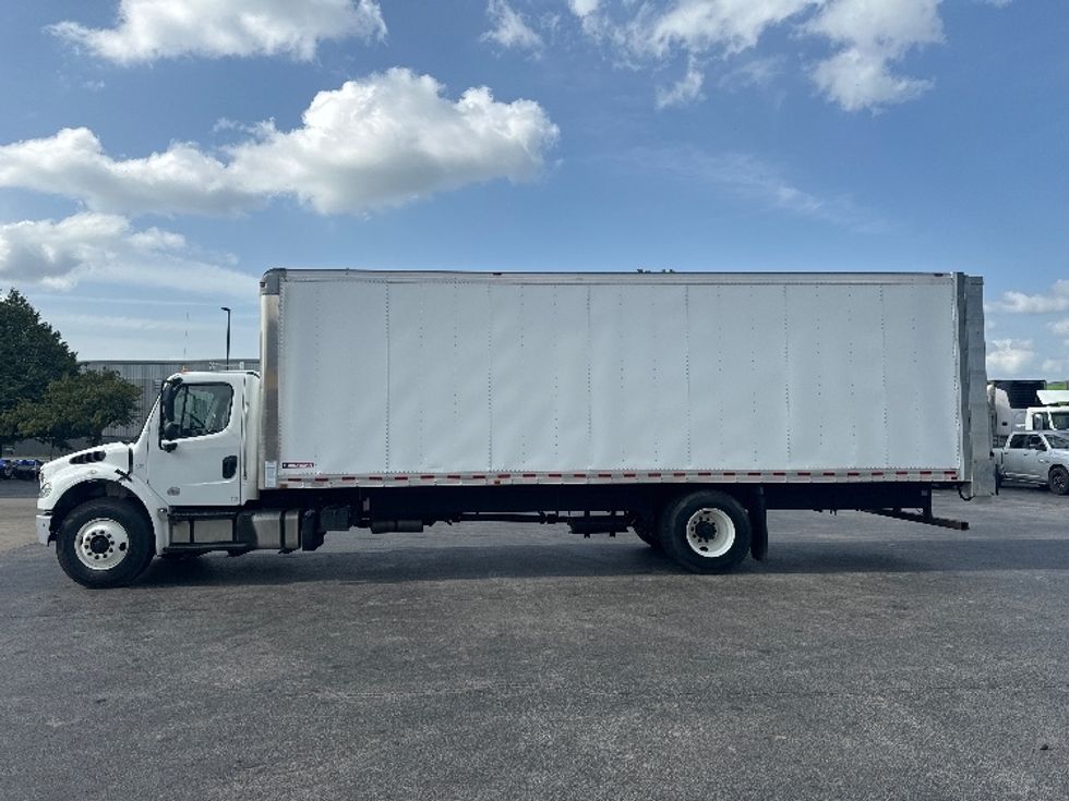 Medium Duty Box Truck-Light and Medium Duty Trucks-Freightliner-2020-M2-Springfield-MO-195,094\n\t\tmiles-$ 58,750 - Image 4