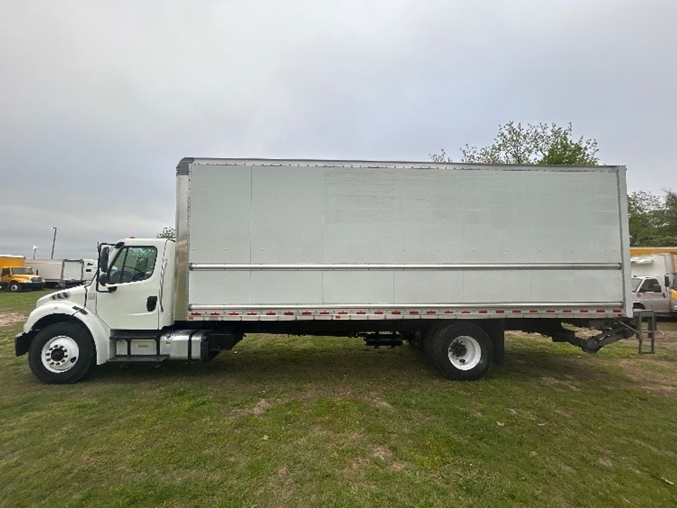 Medium Duty Box Truck-Light and Medium Duty Trucks-Freightliner-2020-M2-Springfield-MO-244,392\n\t\tmiles-$ 45,000 - Image 4