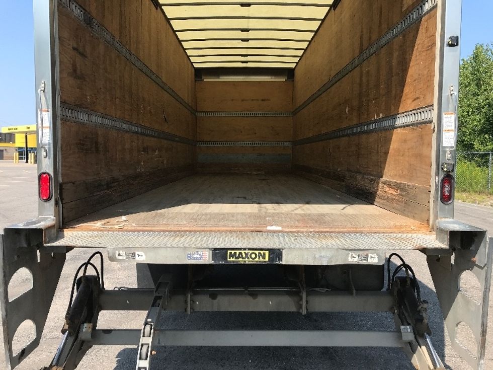 Medium Duty Box Truck-Light and Medium Duty Trucks-Freightliner-2020-M2-Ste-Foy-PQ-210,033\n\t\tkm-$ 71,250 - Image 10