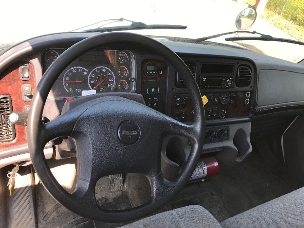 Medium Duty Box Truck-Light and Medium Duty Trucks-Freightliner-2020-M2-Ste-Foy-PQ-210,033\n\t\tkm-$ 71,250 - Image 18