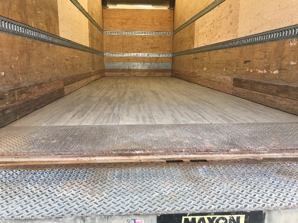 Medium Duty Box Truck-Light and Medium Duty Trucks-Freightliner-2020-M2-Ste-Foy-PQ-257,755\n\t\tkm-$ 65,500 - Image 10