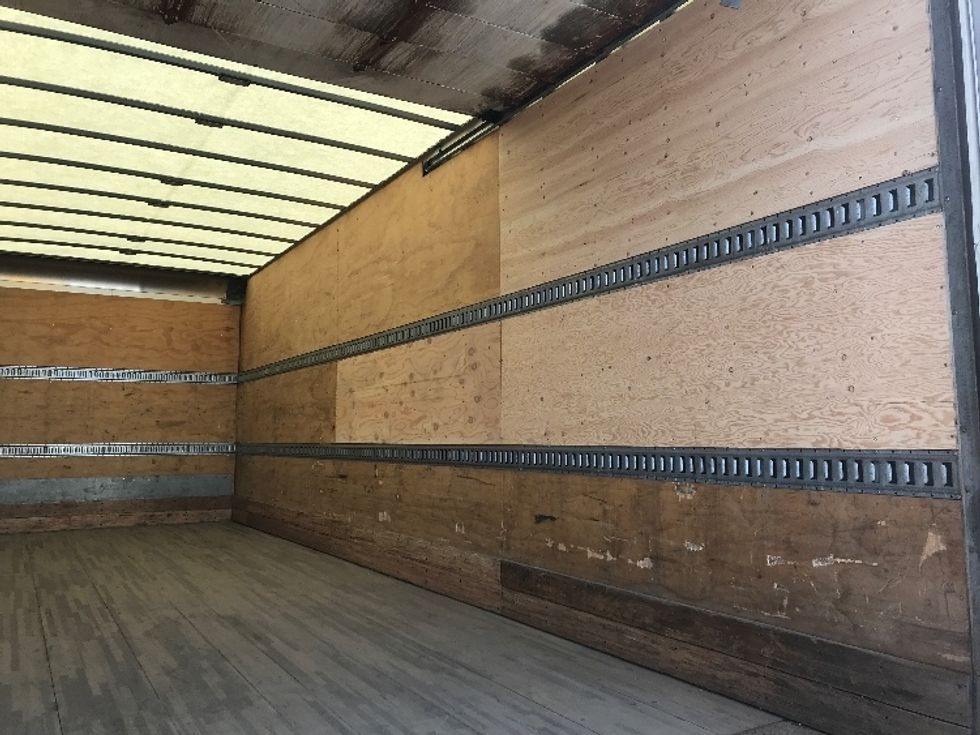 Medium Duty Box Truck-Light and Medium Duty Trucks-Freightliner-2020-M2-Ste-Foy-PQ-257,755\n\t\tkm-$ 65,500 - Image 12