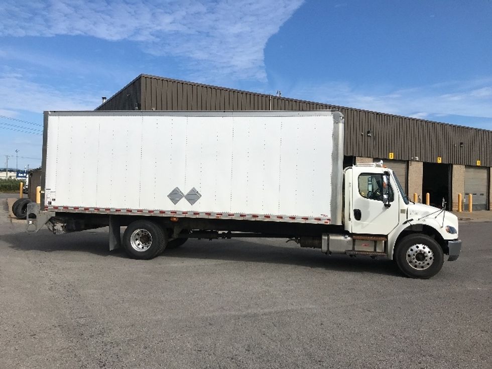 Medium Duty Box Truck-Light and Medium Duty Trucks-Freightliner-2020-M2-Ste-Foy-PQ-257,755\n\t\tkm-$ 65,500 - Image 15