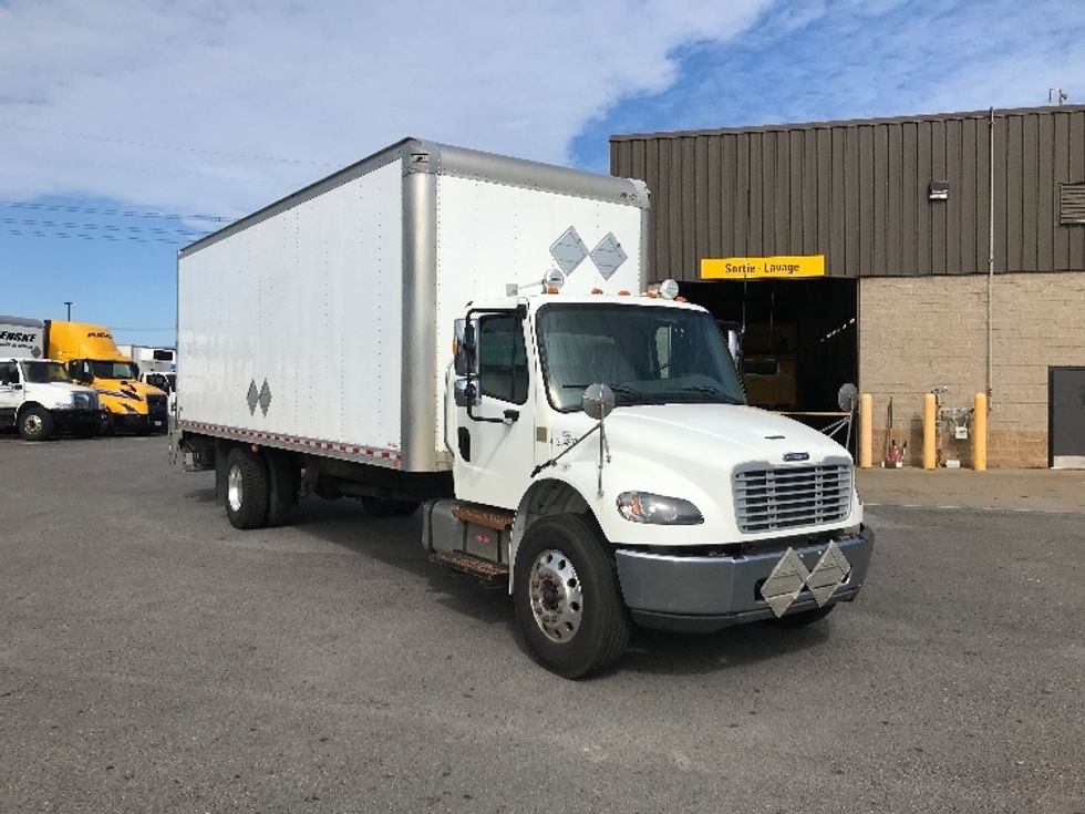 Medium Duty Box Truck-Light and Medium Duty Trucks-Freightliner-2020-M2-Ste-Foy-PQ-257,755\n\t\tkm-$ 65,500 - Image 3