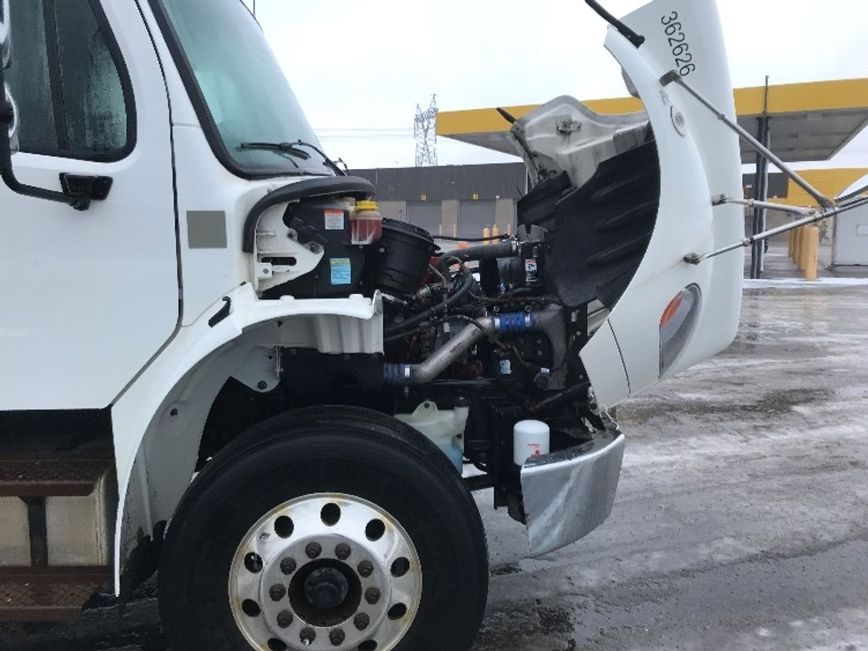 Medium Duty Box Truck-Light and Medium Duty Trucks-Freightliner-2020-M2-Ste-Foy-PQ-310,315\n\t\tkm-$ 75,000 - Image 23