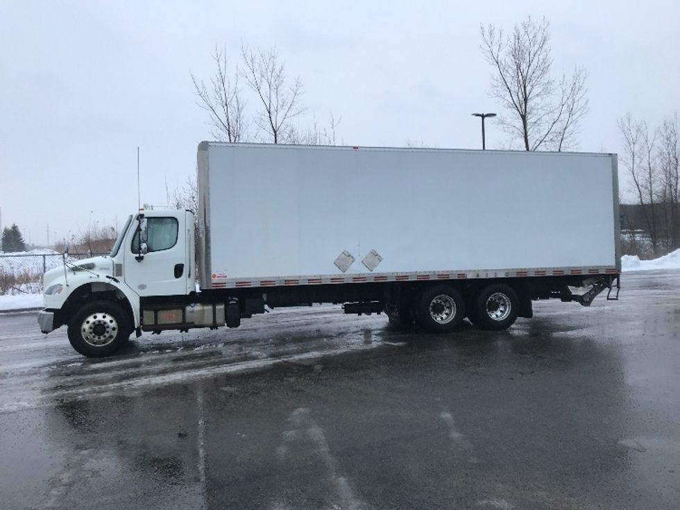 Medium Duty Box Truck-Light and Medium Duty Trucks-Freightliner-2020-M2-Ste-Foy-PQ-310,315\n\t\tkm-$ 75,000 - Image 5