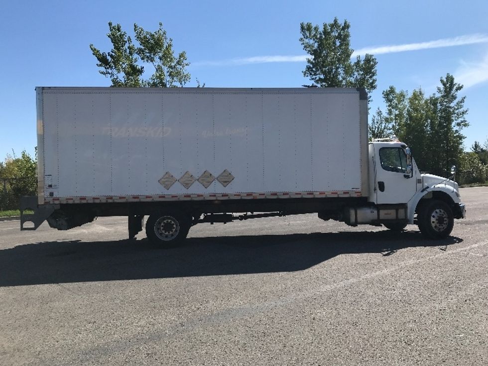Medium Duty Box Truck-Light and Medium Duty Trucks-Freightliner-2020-M2-Ste-Foy-PQ-341,858\n\t\tkm-$ 50,500 - Image 13