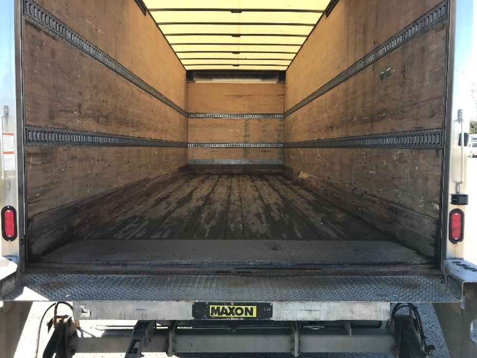 Medium Duty Box Truck-Light and Medium Duty Trucks-Freightliner-2020-M2-Ste-Foy-PQ-341,858\n\t\tkm-$ 50,500 - Image 8