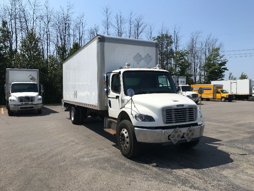 Medium Duty Box Truck-Light and Medium Duty Trucks-Freightliner-2020-M2-Ste-Foy-PQ-363,140\n\t\tkm-$ 52,500 - Image 1
