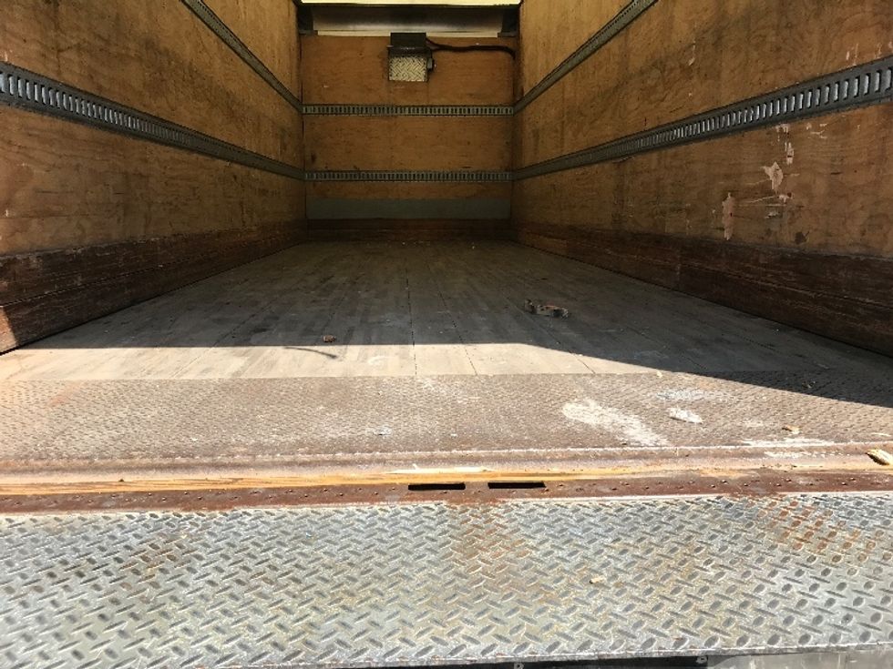 Medium Duty Box Truck-Light and Medium Duty Trucks-Freightliner-2020-M2-Ste-Foy-PQ-363,140\n\t\tkm-$ 52,500 - Image 10