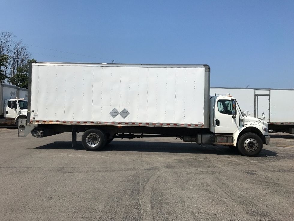 Medium Duty Box Truck-Light and Medium Duty Trucks-Freightliner-2020-M2-Ste-Foy-PQ-363,140\n\t\tkm-$ 52,500 - Image 15