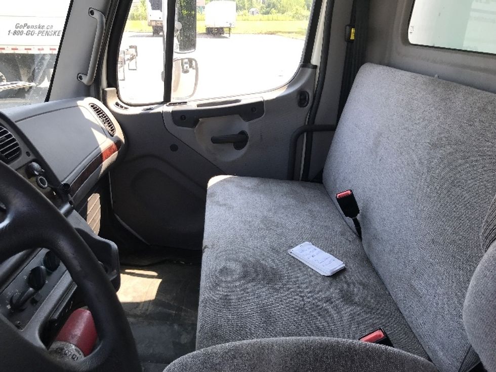 Medium Duty Box Truck-Light and Medium Duty Trucks-Freightliner-2020-M2-Ste-Foy-PQ-363,140\n\t\tkm-$ 52,500 - Image 19