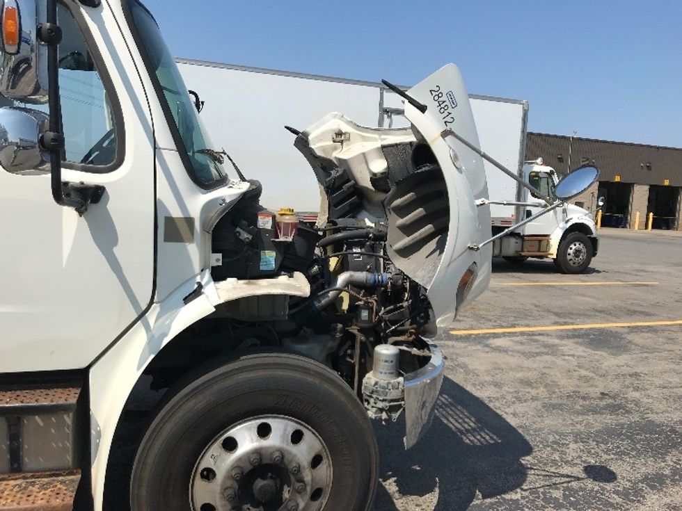 Medium Duty Box Truck-Light and Medium Duty Trucks-Freightliner-2020-M2-Ste-Foy-PQ-363,140\n\t\tkm-$ 52,500 - Image 23