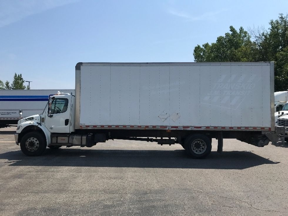 Medium Duty Box Truck-Light and Medium Duty Trucks-Freightliner-2020-M2-Ste-Foy-PQ-363,140\n\t\tkm-$ 52,500 - Image 4