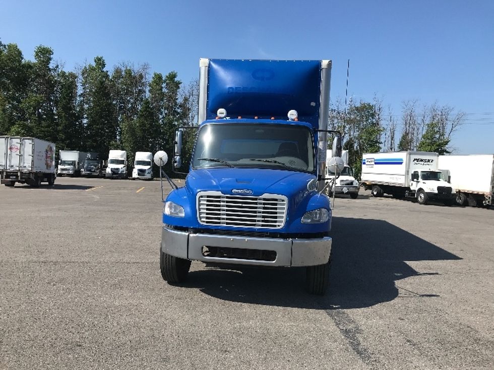 Medium Duty Box Truck-Light and Medium Duty Trucks-Freightliner-2020-M2-Ste-Foy-PQ-411,816\n\t\tkm-$ 42,750 - Image 2