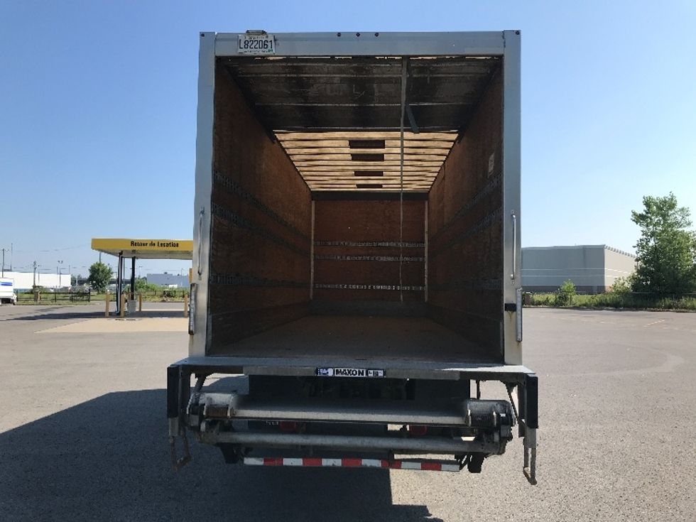 Medium Duty Box Truck-Light and Medium Duty Trucks-Freightliner-2020-M2-Ste-Foy-PQ-411,816\n\t\tkm-$ 42,750 - Image 8