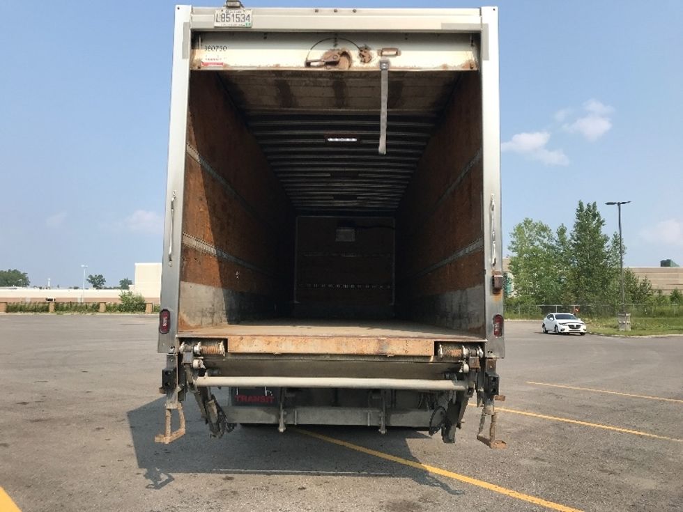 Medium Duty Box Truck-Light and Medium Duty Trucks-Freightliner-2020-M2-Ste-Foy-PQ-474,115\n\t\tkm-$ 55,500 - Image 8