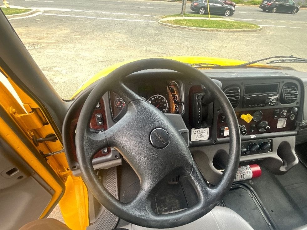 Medium Duty Box Truck-Light and Medium Duty Trucks-Freightliner-2020-M2-Sterling-VA-195,475\n\t\tmiles-$ 50,250 - Image 17