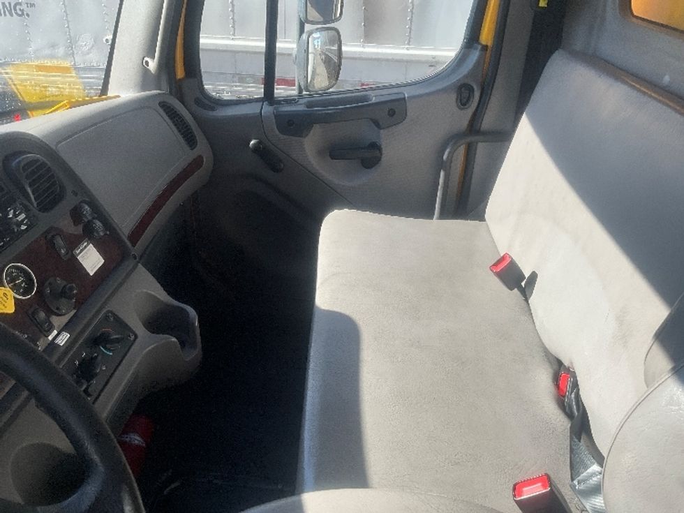 Medium Duty Box Truck-Light and Medium Duty Trucks-Freightliner-2020-M2-Sterling-VA-250,681\n\t\tmiles-$ 45,500 - Image 19
