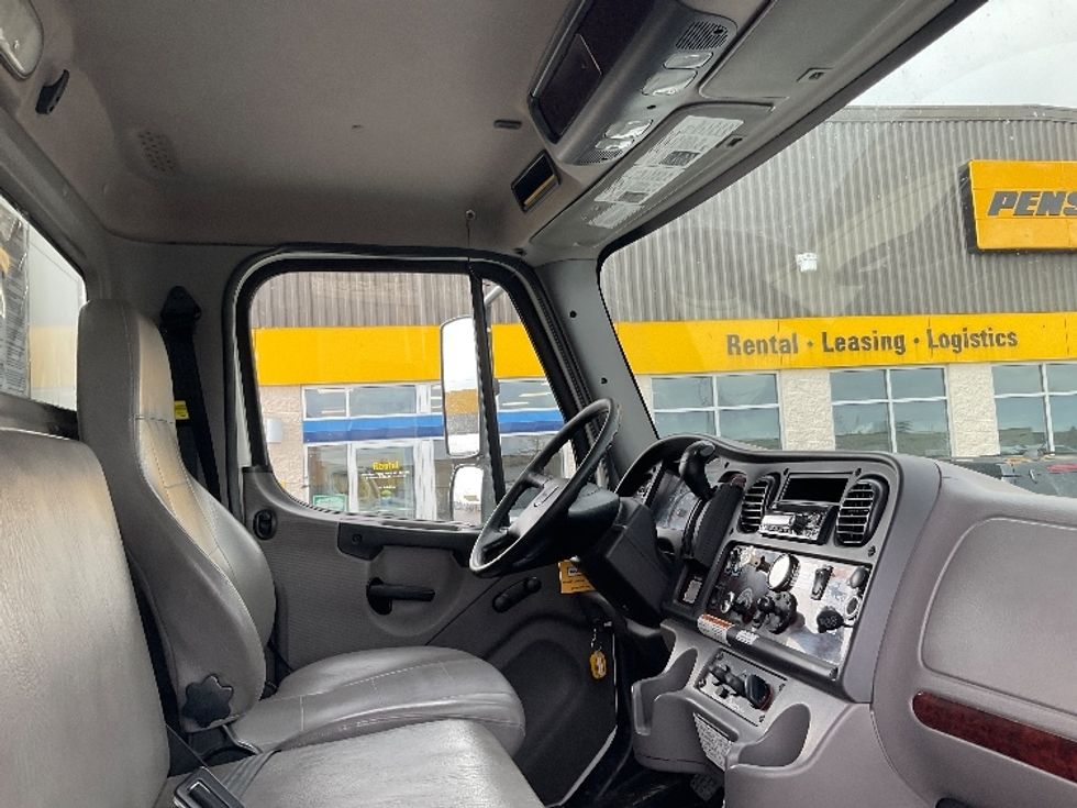Medium Duty Box Truck-Light and Medium Duty Trucks-Freightliner-2020-M2-Stoney Creek-ON-272,944\n\t\tkm-$ 70,750 - Image 22