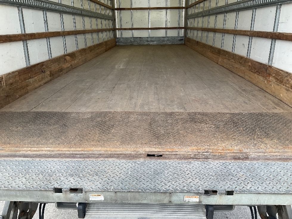 Medium Duty Box Truck-Light and Medium Duty Trucks-Freightliner-2020-M2-Stoney Creek-ON-327,301\n\t\tkm-$ 64,000 - Image 10