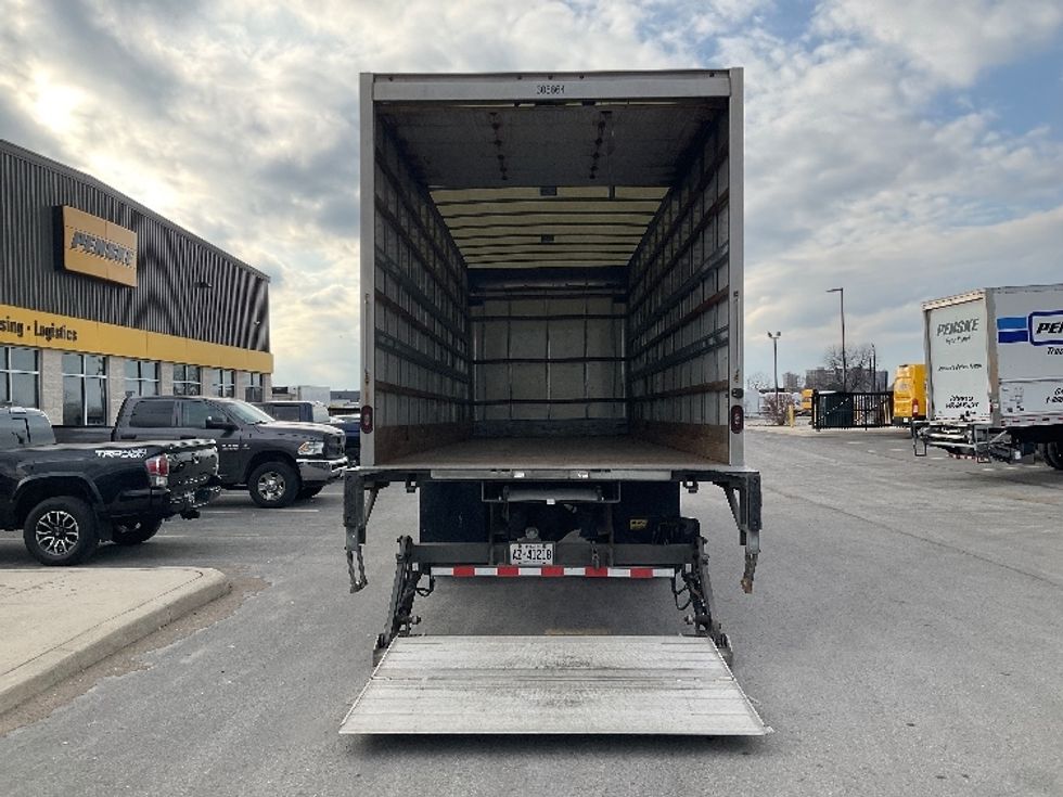 Medium Duty Box Truck-Light and Medium Duty Trucks-Freightliner-2020-M2-Stoney Creek-ON-327,301\n\t\tkm-$ 64,000 - Image 9