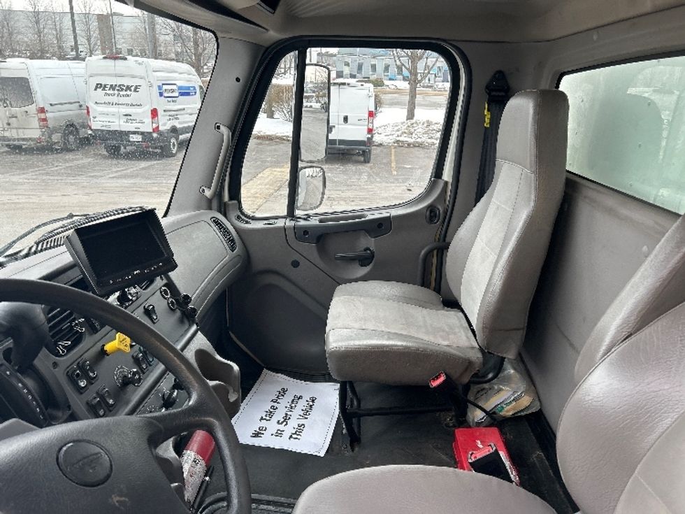 Medium Duty Box Truck-Light and Medium Duty Trucks-Freightliner-2020-M2-Sturtevant-WI-111,217\n\t\tmiles-$ 61,500 - Image 19