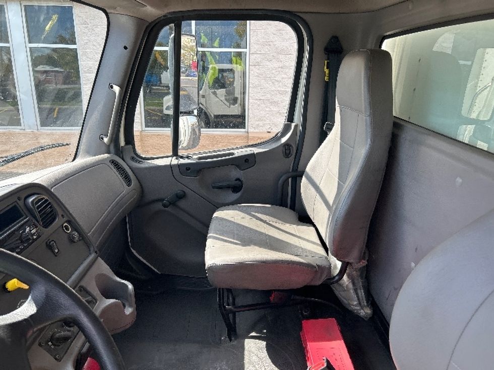 Medium Duty Box Truck-Light and Medium Duty Trucks-Freightliner-2020-M2-Sturtevant-WI-124,240\n\t\tmiles-$ 56,750 - Image 19