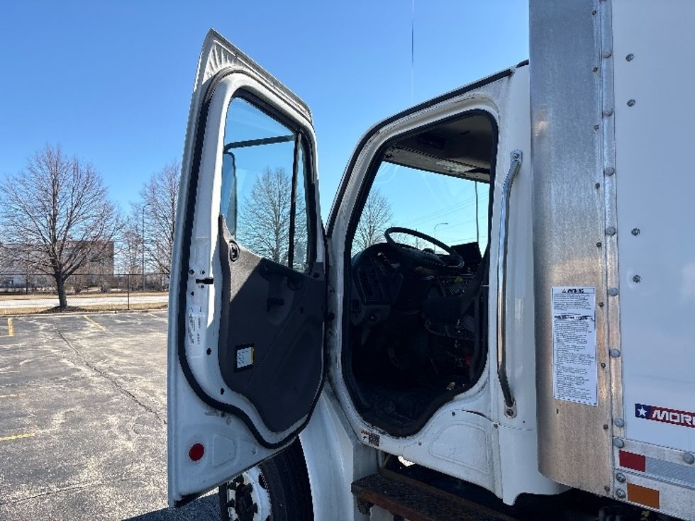 Medium Duty Box Truck-Light and Medium Duty Trucks-Freightliner-2020-M2-Sturtevant-WI-157,468\n\t\tmiles-$ 43,250 - Image 16