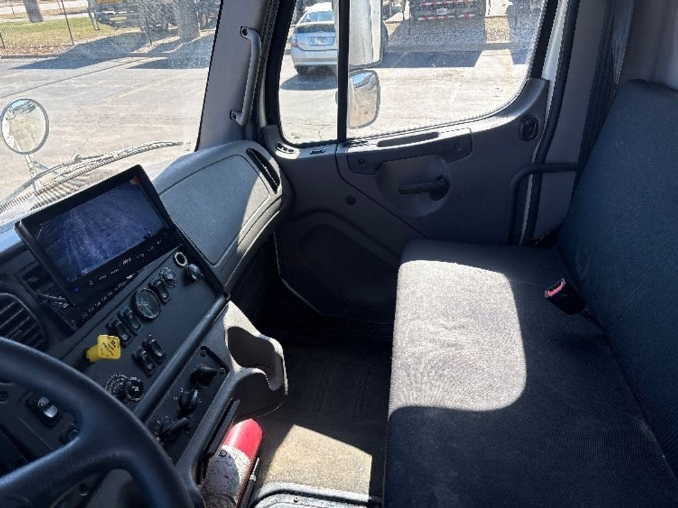 Medium Duty Box Truck-Light and Medium Duty Trucks-Freightliner-2020-M2-Sturtevant-WI-157,468\n\t\tmiles-$ 43,250 - Image 19