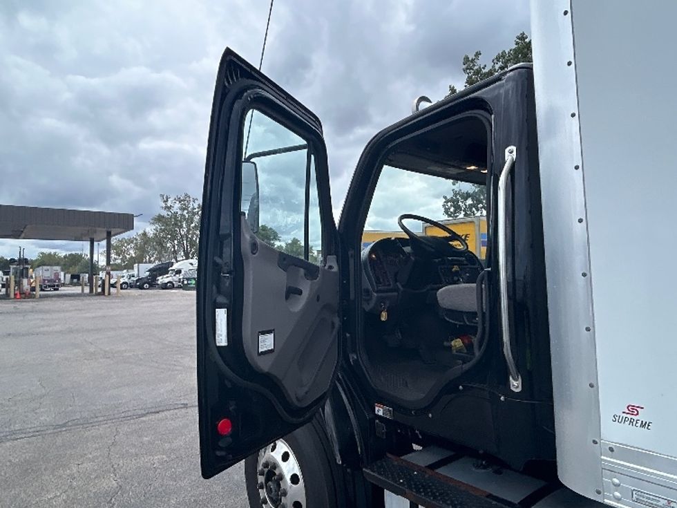 Medium Duty Box Truck-Light and Medium Duty Trucks-Freightliner-2020-M2-Sturtevant-WI-167,332\n\t\tmiles-$ 58,500 - Image 15