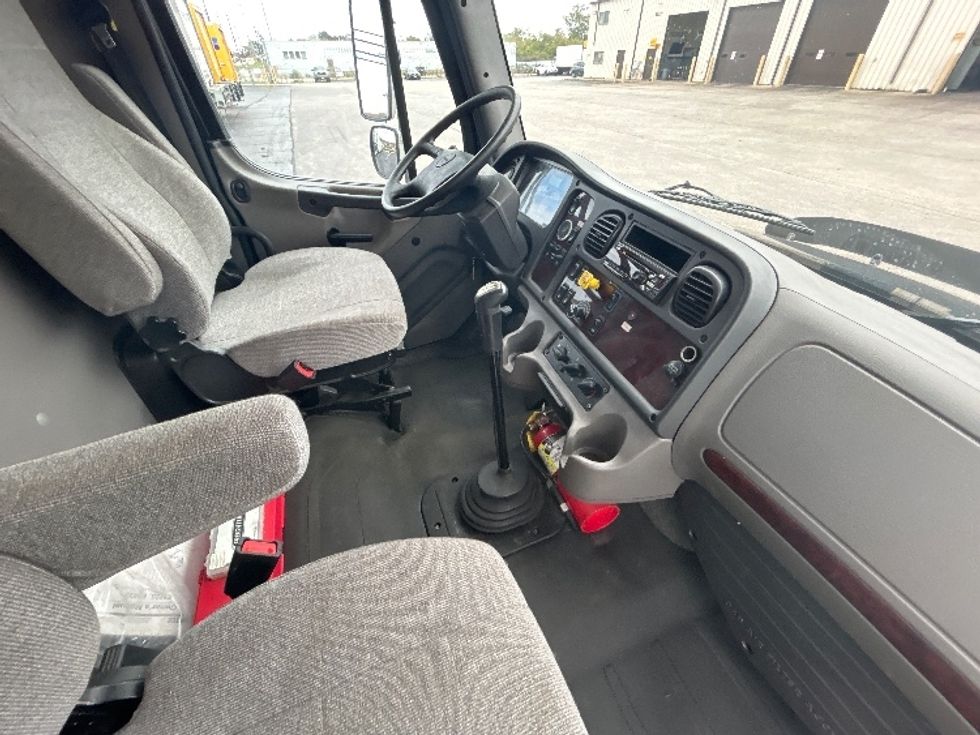 Medium Duty Box Truck-Light and Medium Duty Trucks-Freightliner-2020-M2-Sturtevant-WI-167,332\n\t\tmiles-$ 58,500 - Image 21