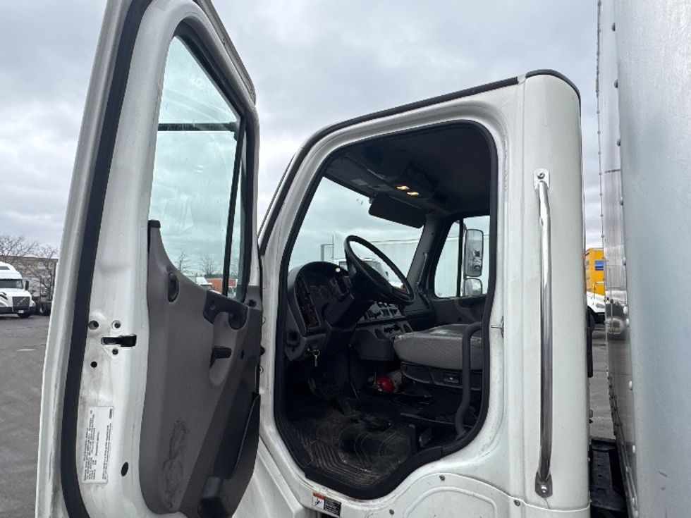 Medium Duty Box Truck-Light and Medium Duty Trucks-Freightliner-2020-M2-Sturtevant-WI-204,720\n\t\tmiles-$ 39,750 - Image 16