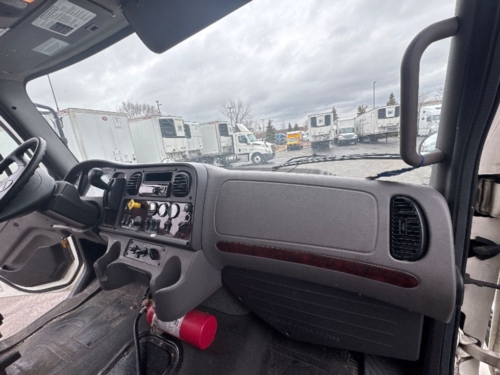 Medium Duty Box Truck-Light and Medium Duty Trucks-Freightliner-2020-M2-Sturtevant-WI-204,720\n\t\tmiles-$ 39,750 - Image 21