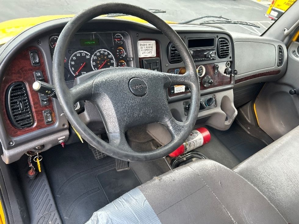 Medium Duty Box Truck-Light and Medium Duty Trucks-Freightliner-2020-M2-Sturtevant-WI-243,764\n\t\tmiles-$ 31,750 - Image 17