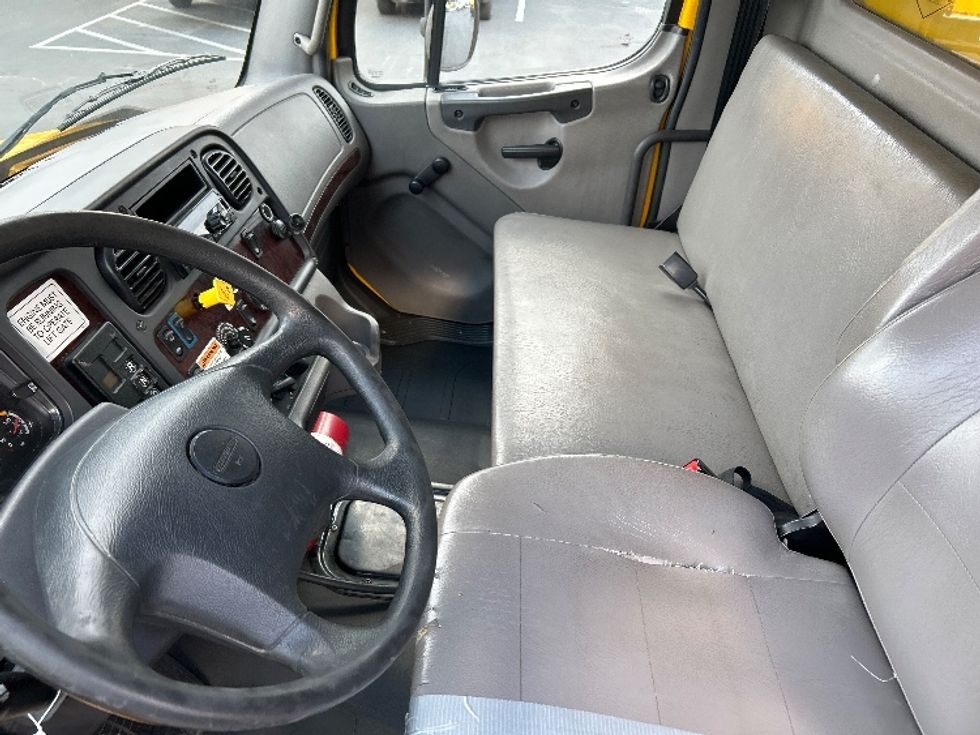 Medium Duty Box Truck-Light and Medium Duty Trucks-Freightliner-2020-M2-Sturtevant-WI-243,764\n\t\tmiles-$ 31,750 - Image 19