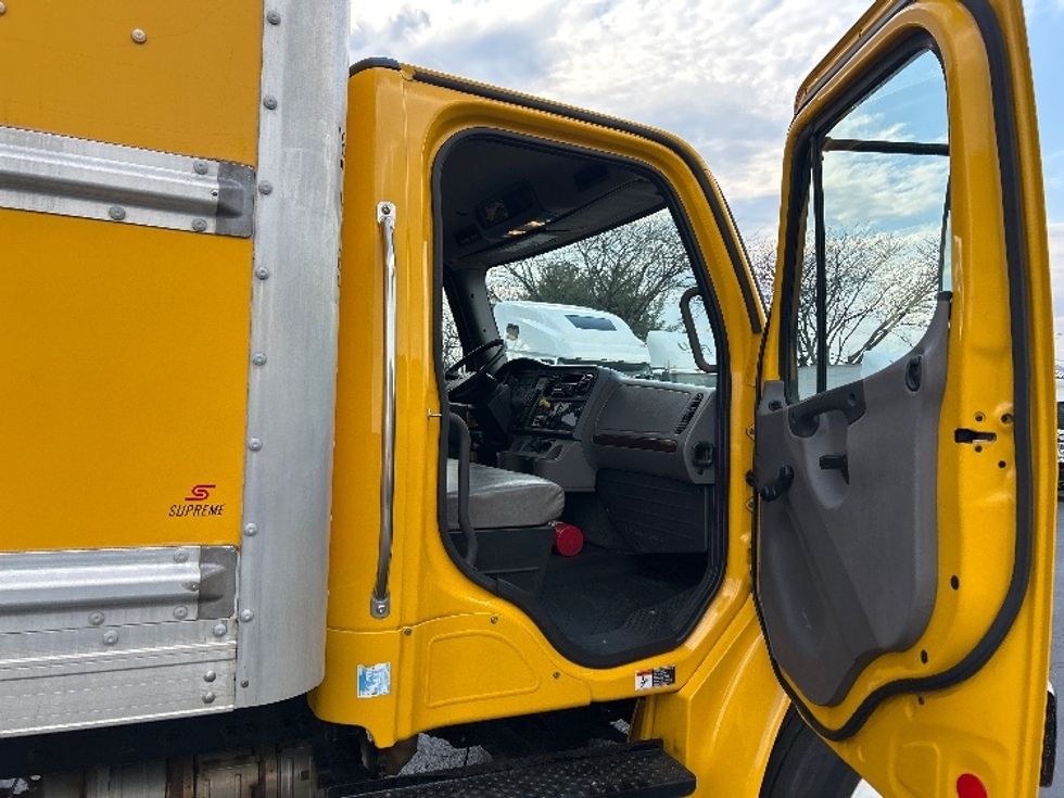 Medium Duty Box Truck-Light and Medium Duty Trucks-Freightliner-2020-M2-Sturtevant-WI-243,764\n\t\tmiles-$ 31,750 - Image 20