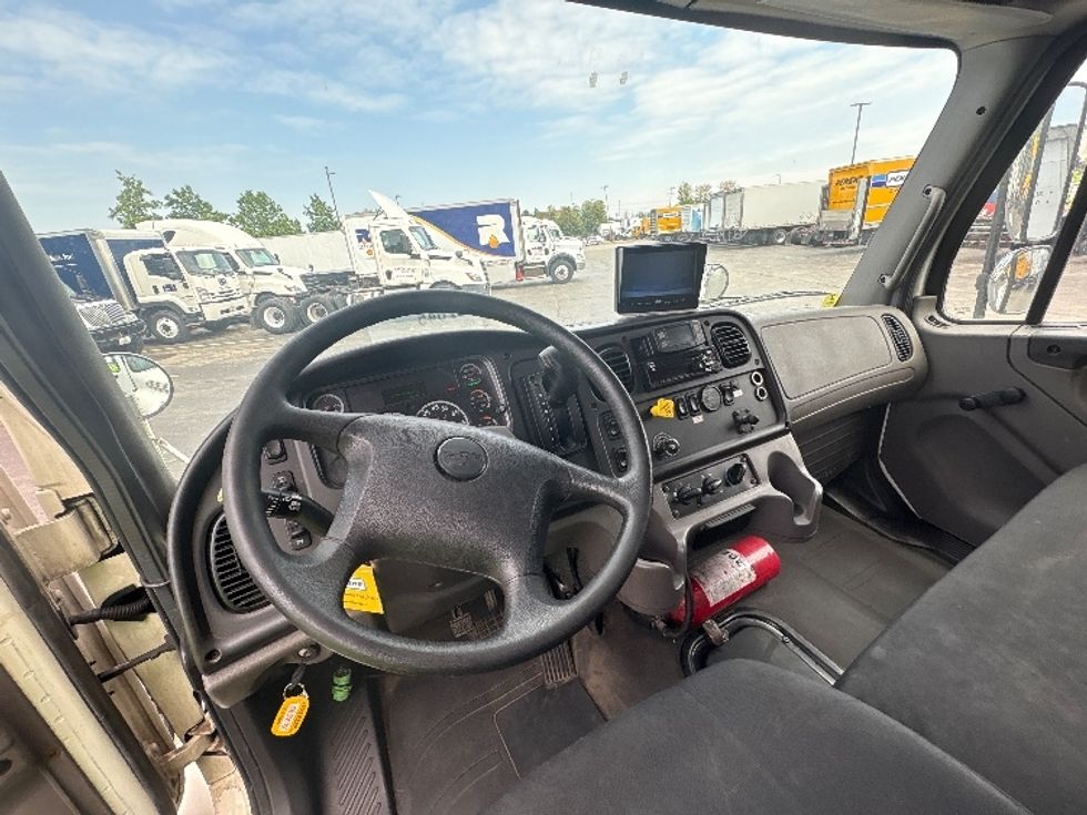 Medium Duty Box Truck-Light and Medium Duty Trucks-Freightliner-2020-M2-Sturtevant-WI-317,481\n\t\tmiles-$ 25,750 - Image 18