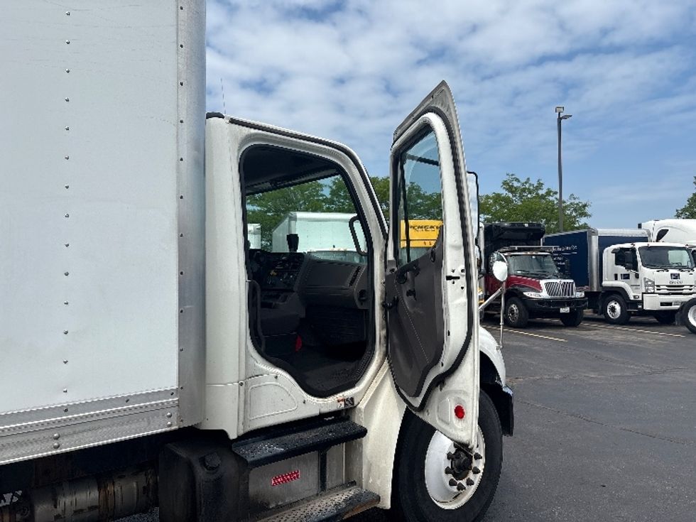 Medium Duty Box Truck-Light and Medium Duty Trucks-Freightliner-2020-M2-Sturtevant-WI-317,481\n\t\tmiles-$ 25,750 - Image 20